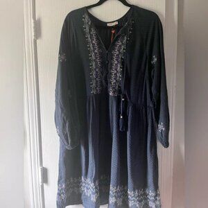 Knox Rose dress embroidered detail blue lightweight Size Large New with Tag